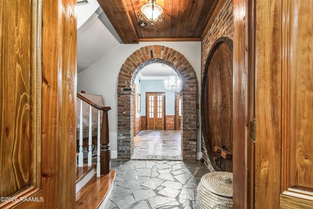 12 Bayside Drive, Lafayette, LA 70508