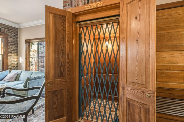 12 Bayside Drive, Lafayette, LA 70508