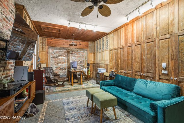 12 Bayside Drive, Lafayette, LA 70508