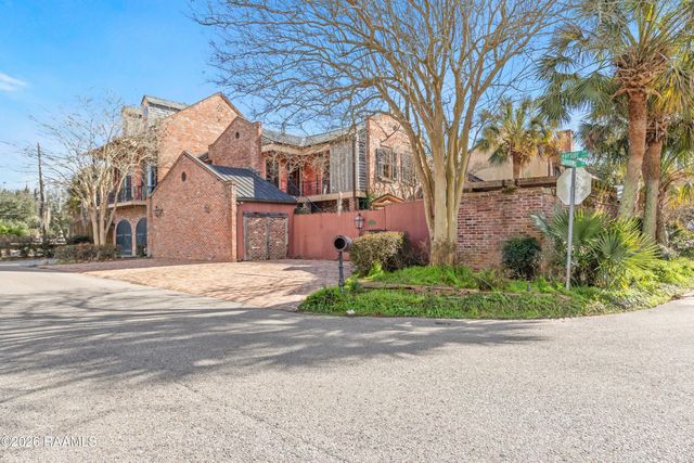 12 Bayside Drive, Lafayette, LA 70508