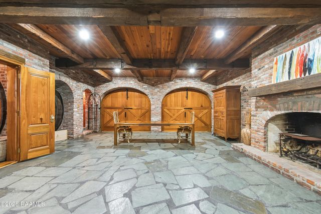 12 Bayside Drive, Lafayette, LA 70508