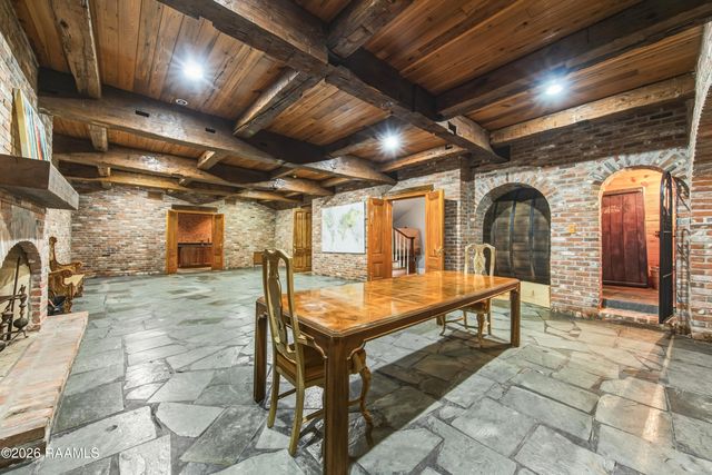 12 Bayside Drive, Lafayette, LA 70508