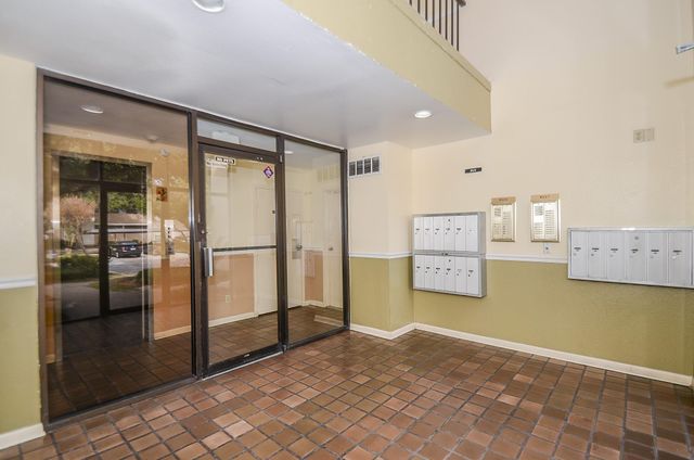 8519 Hearth Boulevard 26, Houston, TX 77054