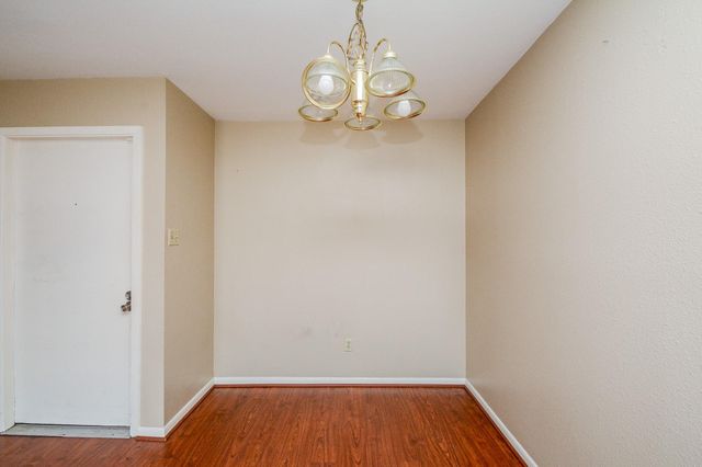 8519 Hearth Boulevard 26, Houston, TX 77054