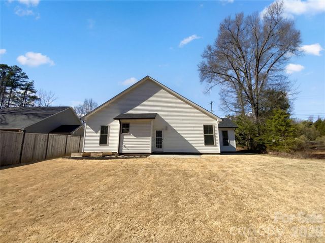 429 Old Speedway Drive NW, Concord, NC 28027