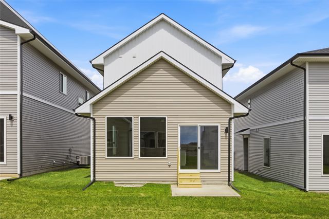 1432 NW 3rd Lane, Grimes, IA 50111