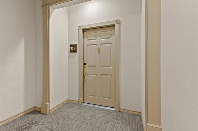 2400 Mccue Road 312, Houston, TX 77056
