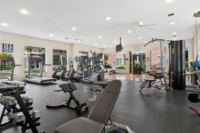 2400 Mccue Road 312, Houston, TX 77056