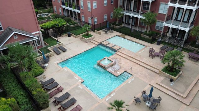 2400 Mccue Road 312, Houston, TX 77056