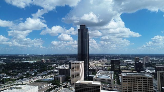 2400 Mccue Road 312, Houston, TX 77056