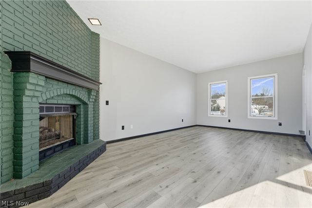 1516 Wisteria Avenue SW, Hartville, OH 44632