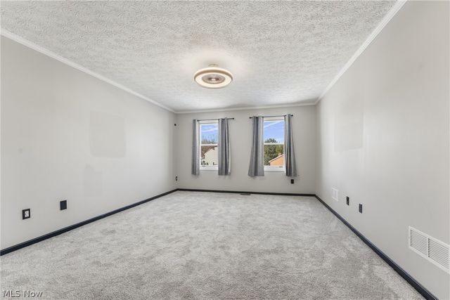 1516 Wisteria Avenue SW, Hartville, OH 44632