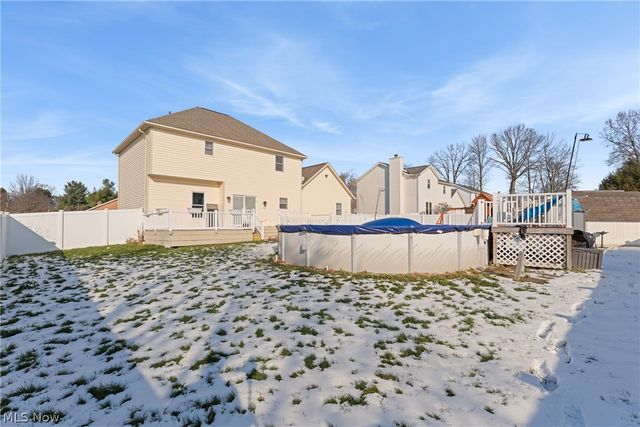 1516 Wisteria Avenue SW, Hartville, OH 44632