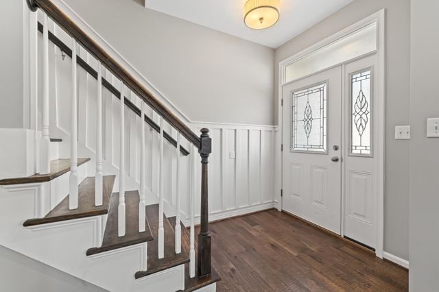 8 MCILWEE LN, Staunton, VA 24401