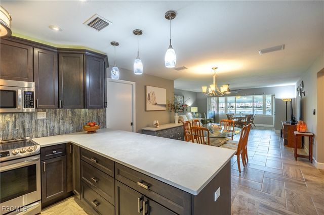 1830 Brantley RD F2, Fort Myers, FL 33907