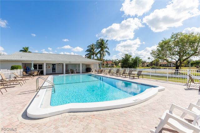 1830 Brantley RD F2, Fort Myers, FL 33907