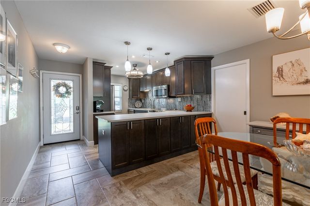 1830 Brantley RD F2, Fort Myers, FL 33907