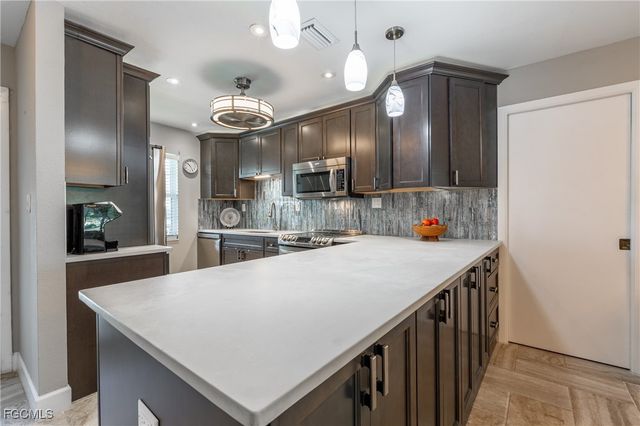 1830 Brantley RD F2, Fort Myers, FL 33907