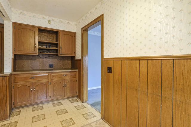 333 Bonnie Leslie Avenue, Bellevue, KY 41073