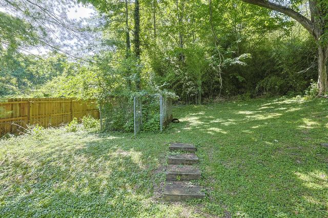 333 Bonnie Leslie Avenue, Bellevue, KY 41073