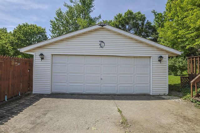 333 Bonnie Leslie Avenue, Bellevue, KY 41073