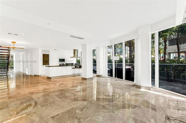 2950 NE 188th Street 150, Aventura, FL 33180