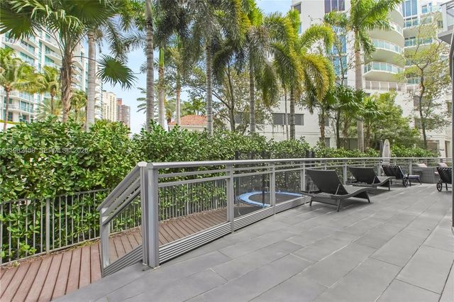 2950 NE 188th Street 150, Aventura, FL 33180
