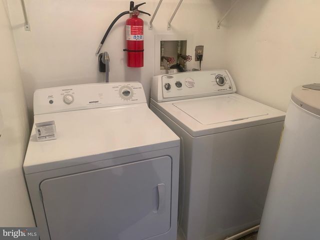 5 CRANBERRY CT, Marlton, NJ 08053