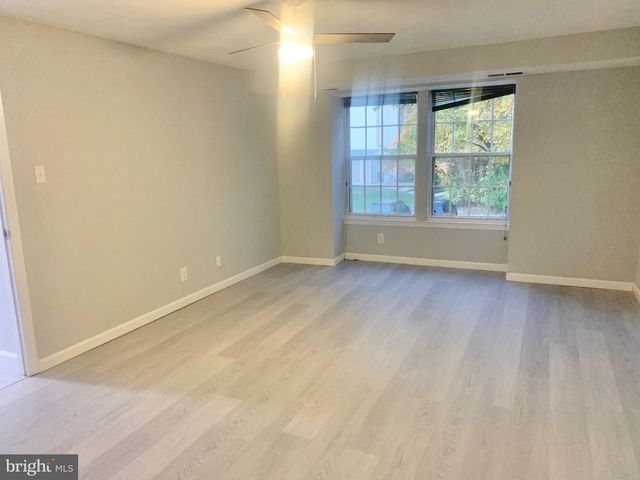 5 CRANBERRY CT, Marlton, NJ 08053