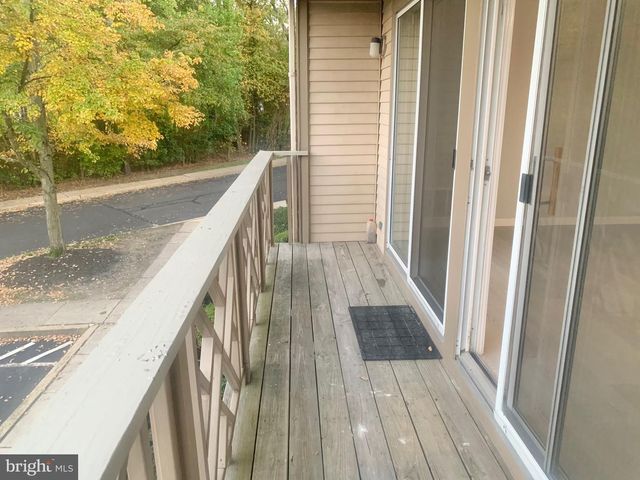 5 CRANBERRY CT, Marlton, NJ 08053