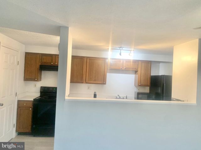 5 CRANBERRY CT, Marlton, NJ 08053