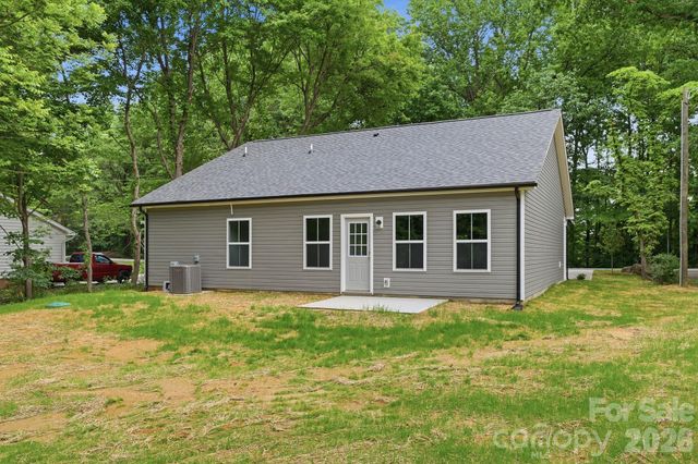 2021 Hart Road, Charlotte, NC 28214