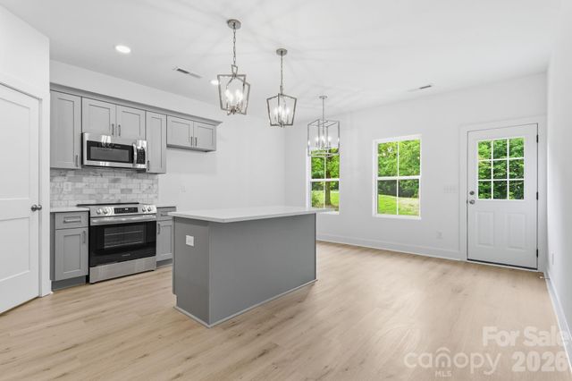 2021 Hart Road, Charlotte, NC 28214