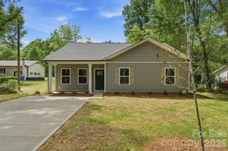 2021 Hart Road, Charlotte, NC 28214