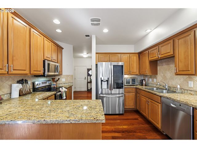 20512 Sw ROY ROGERS Rd 319, Sherwood, OR 97140