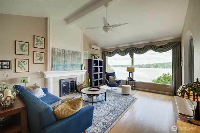 14820 39th Avenue NE, Lake Forest Park, WA 98155