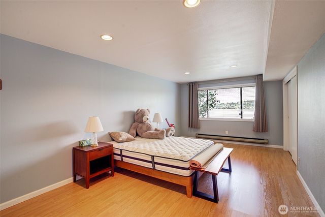 14820 39th Avenue NE, Lake Forest Park, WA 98155