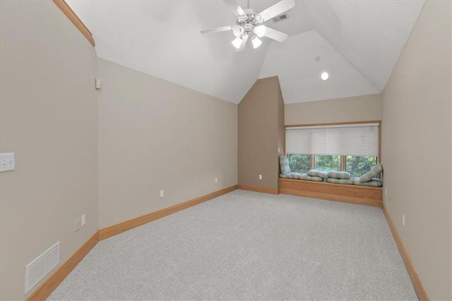 1601 NW Arrowhead Trail, Blue Springs, MO 64015