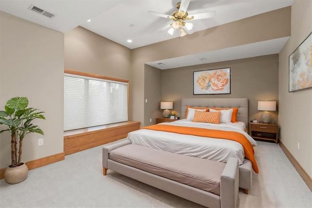 1601 NW Arrowhead Trail, Blue Springs, MO 64015