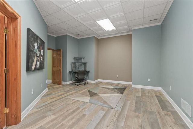 1601 NW Arrowhead Trail, Blue Springs, MO 64015