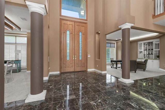 1601 NW Arrowhead Trail, Blue Springs, MO 64015