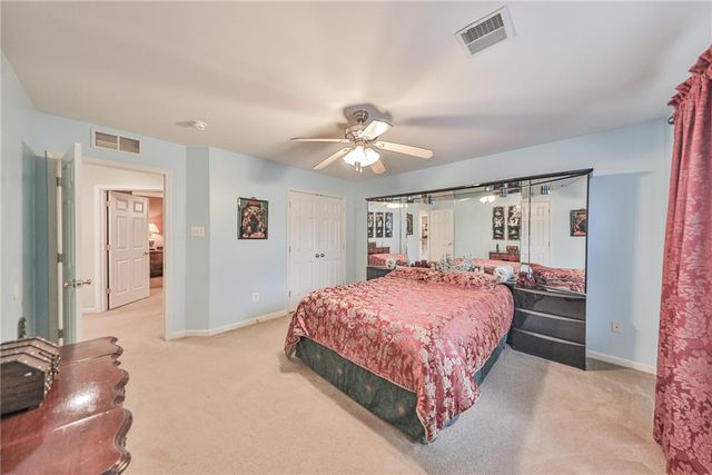 138 Clover Hollow Road, Palmer Twp, PA 18045