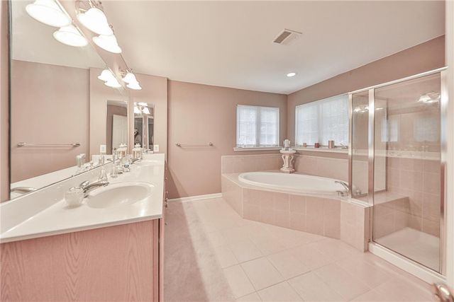 138 Clover Hollow Road, Palmer Twp, PA 18045
