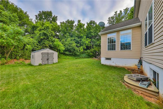 138 Clover Hollow Road, Palmer Twp, PA 18045
