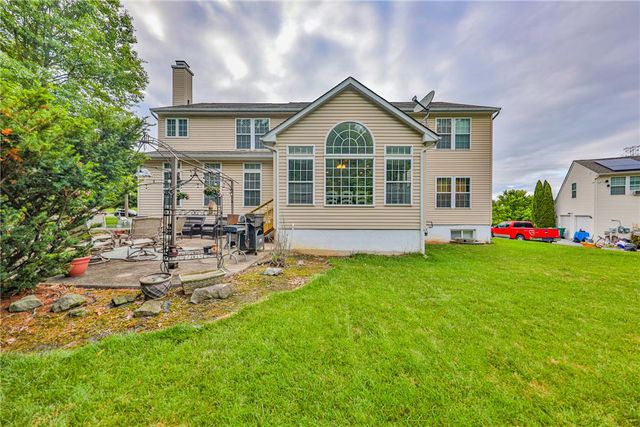138 Clover Hollow Road, Palmer Twp, PA 18045