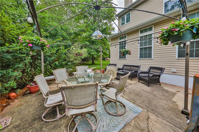 138 Clover Hollow Road, Palmer Twp, PA 18045