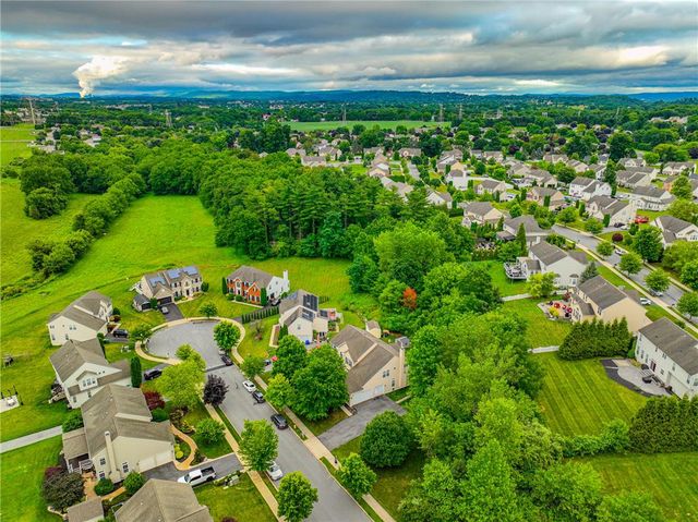 138 Clover Hollow Road, Palmer Twp, PA 18045
