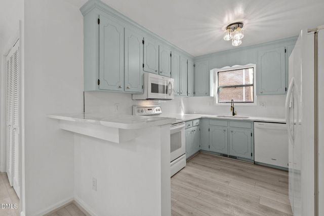 127 Clancy Circle, Cary, NC 27511