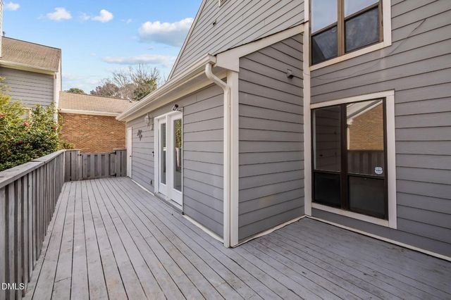 127 Clancy Circle, Cary, NC 27511