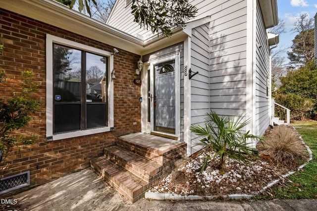 127 Clancy Circle, Cary, NC 27511